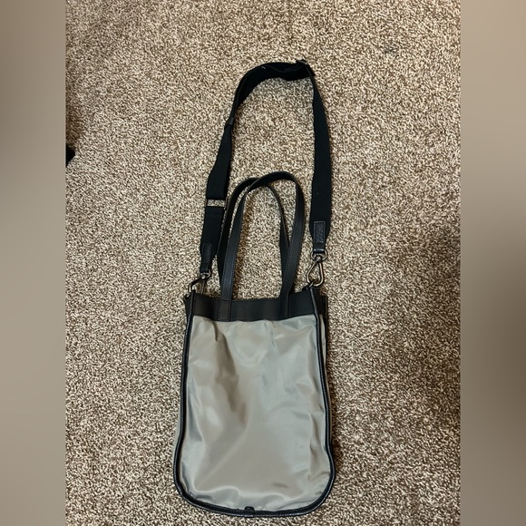 Lululemon Now and Always Tote Crossbody Bag Mini 8L Black / Tan, no longer sold! - Picture 3 of 4